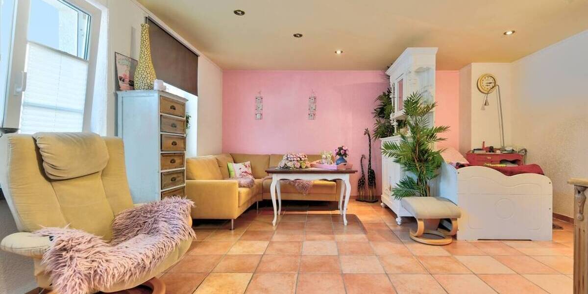 Mehrfamilienhaus, Wohnhaus Essen Frintrop - 5 Zimmer, 160 m&sup2;, 469.000&euro; | Angebot:26487013