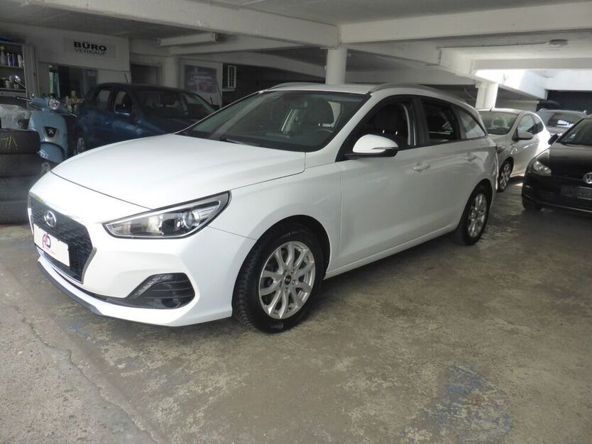 i30