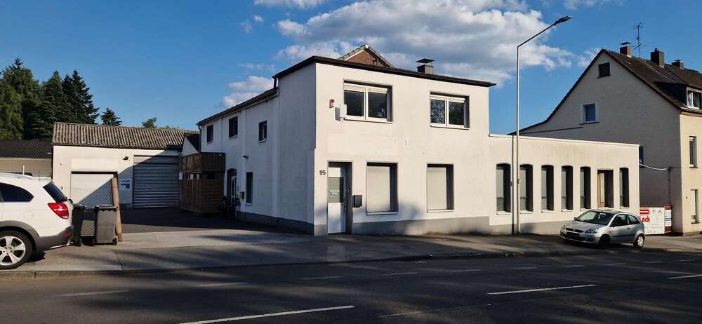 Halle in Solingen 495.000 €