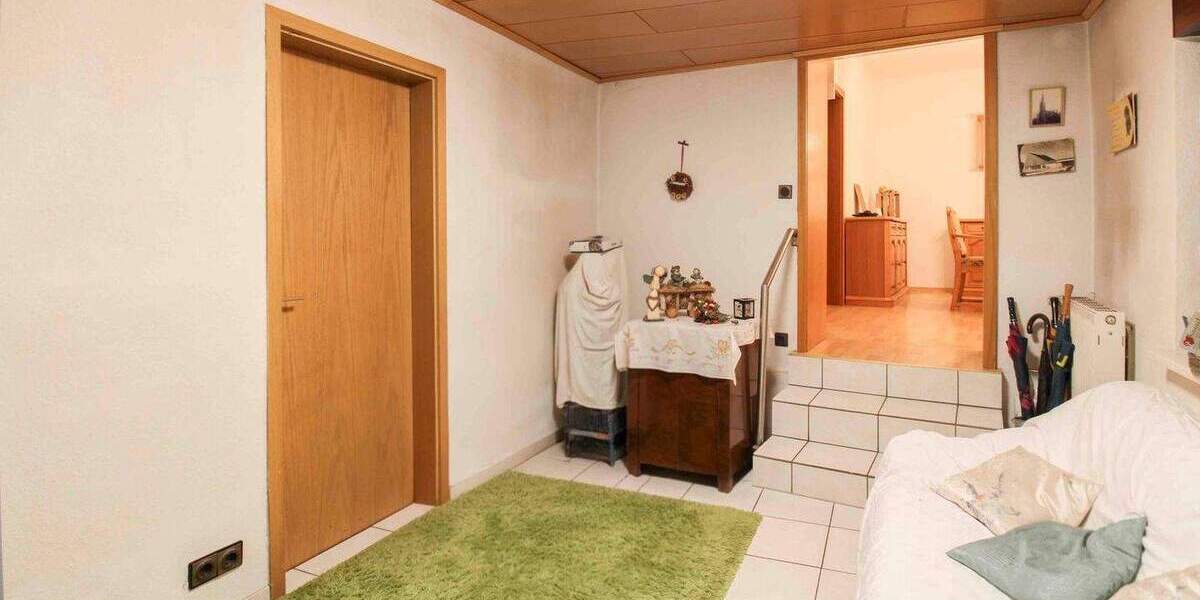 Ihr Projekt mit Potenzial - Geräumiges Zweifamilienhaus mit großem Grundstück in Bochum 6 zimmer