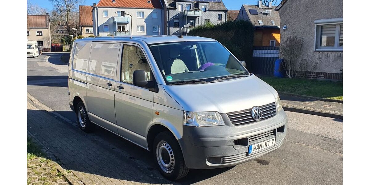 VW T5 Transporter 177.000 km 5.900 &euro; Herne 44625