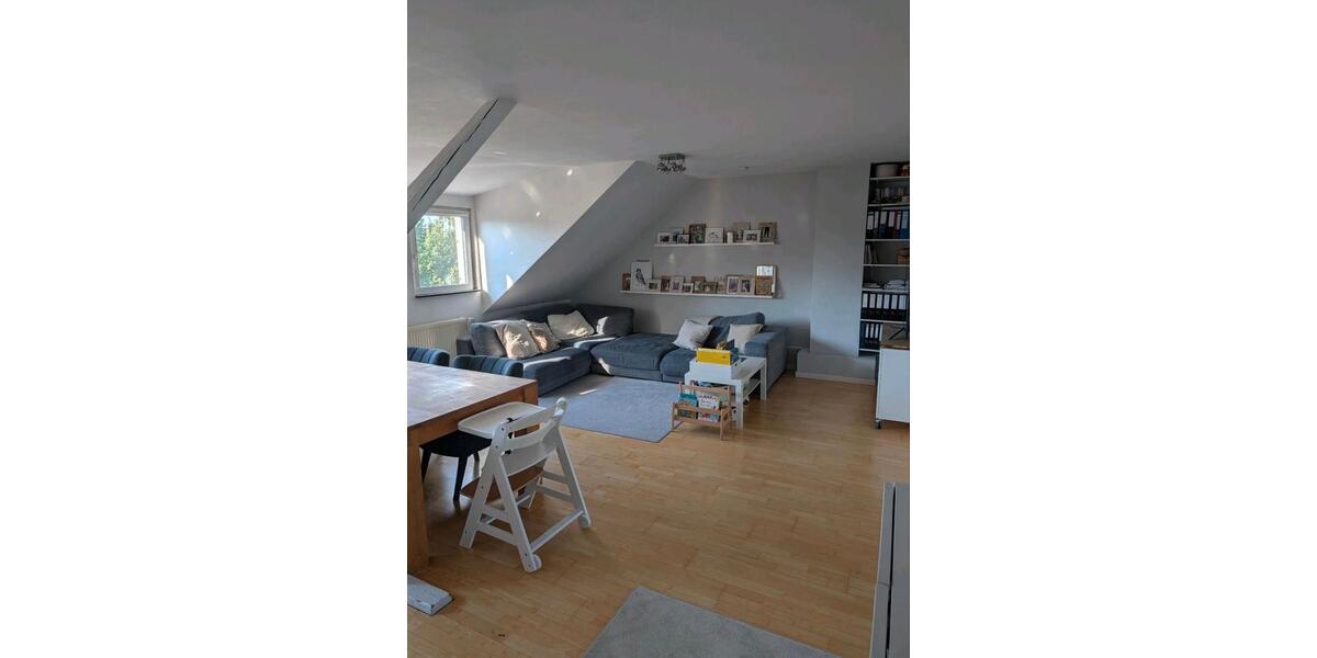 Dachgeschoßwohnung Wuppertal Gemarkung Nächstebreck - 2.5 Zimmer, 63 m&sup2;, 660&euro; | Angebot:25420338