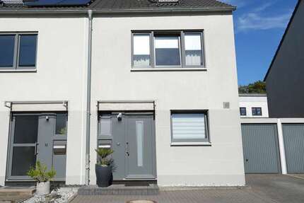 Haus zum Kaufen in Krefeld 448.000 € 110 m²