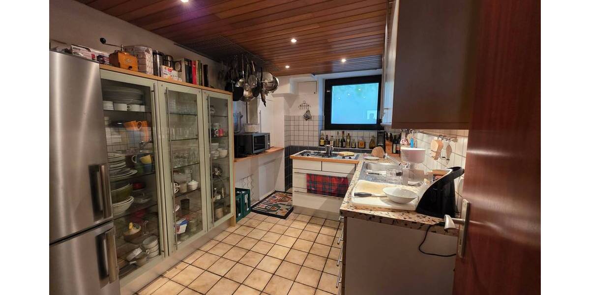 Zweifamilienhaus mit Einliegerwohnung in ruhiger Lage 6 zimmer