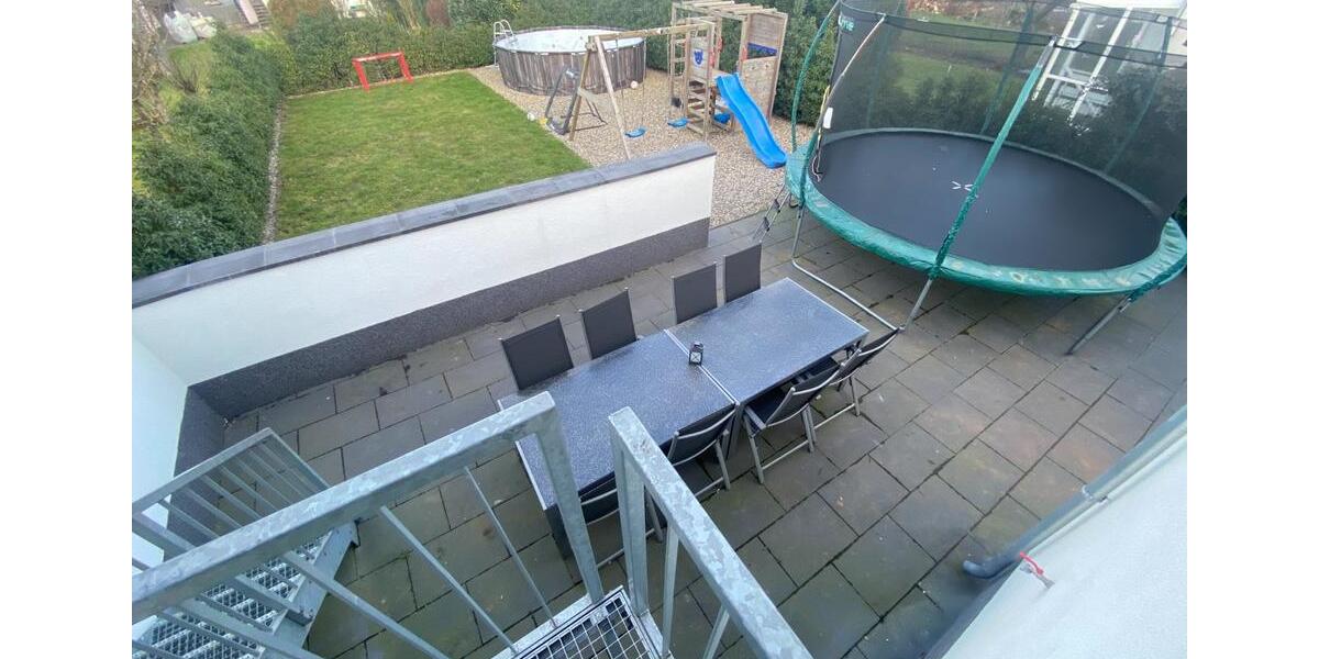 kernsaniertes Traumhaus mit schönem Garten, Pool und Partyraum 7 zimmer