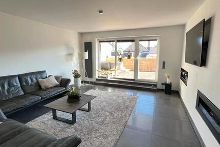 Vollmöblierte 2,5-Raum Wohnung voll möbliert + Balkon in Bottrop 2 zimmer