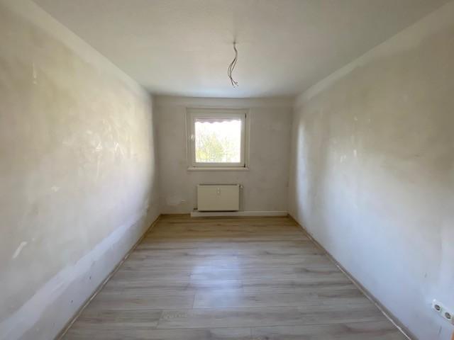 Etagenwohnung Duisburg Rheinhausen - 4 Zimmer, 77 m&sup2;, 599&euro; | Angebot:25868101