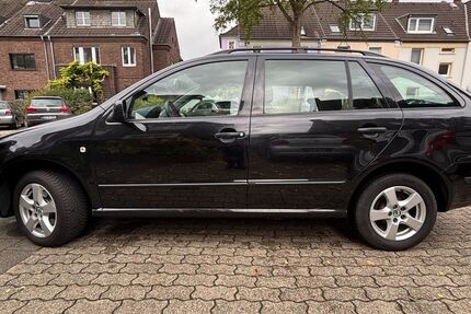 Skoda Fabia 159.471 km 2.000 € Düsseldorf 40547