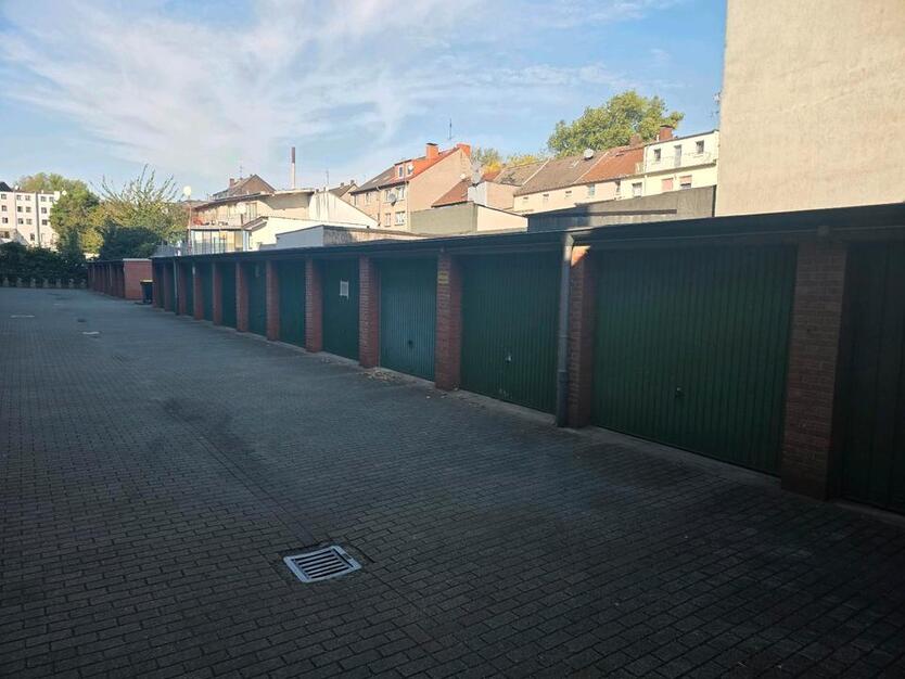 Wohnung Plus Garage zu verkaufen