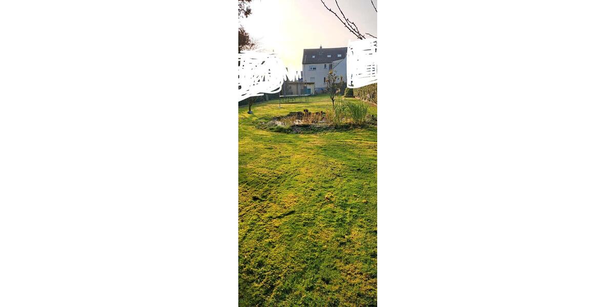 Doppelhaushälfte mit 2 Wohneinheiten, Doppelgarage, Vollkeller 9 zimmer