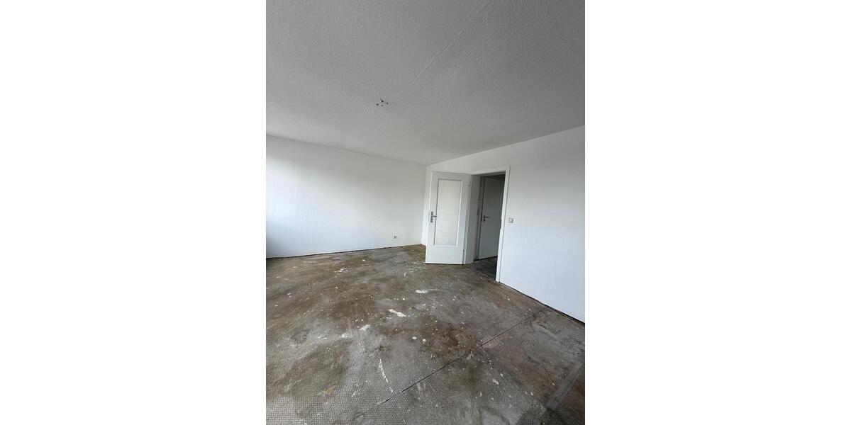 Dachgeschoßwohnung Oberhausen - 1 Zimmer, 39 m&sup2;, 50.000&euro; | Angebot:27489521