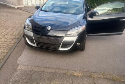 Renault Megane 111.684 km 4.899 &euro; Duisburg 47226
