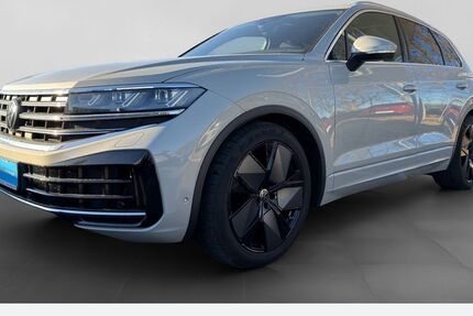 VW Touareg 27.868 km 63.980 € Duisburg 47059