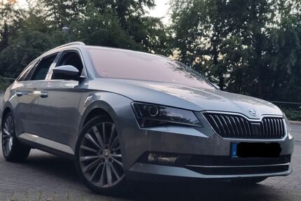 Skoda Superb 142.665 km 20.000 &euro; Velbert 42553
