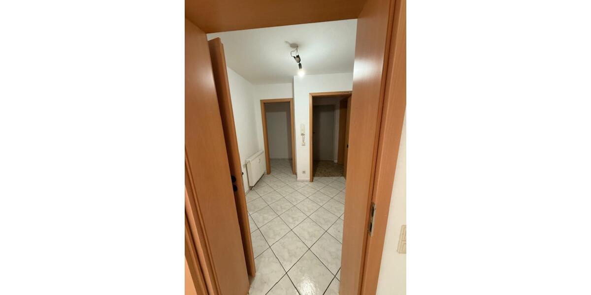 Erstbezug nach Sanierung: 2 Zimmer Souterrain Wohnung in Herne 2.5 zimmer