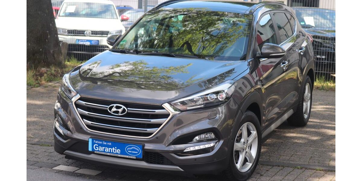 Hyundai TUCSON 121.527 km 15.700 &euro; Duisburg 47169