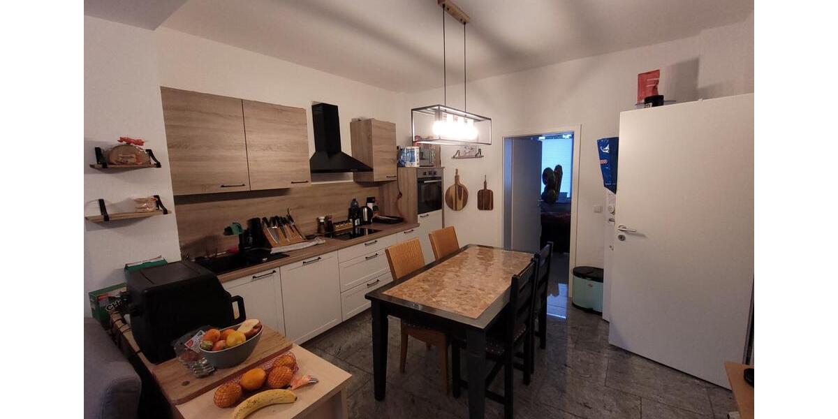 Renovierte Wohnung mit Gartenzugang - großzügige 4,5 Zi. 4 zimmer