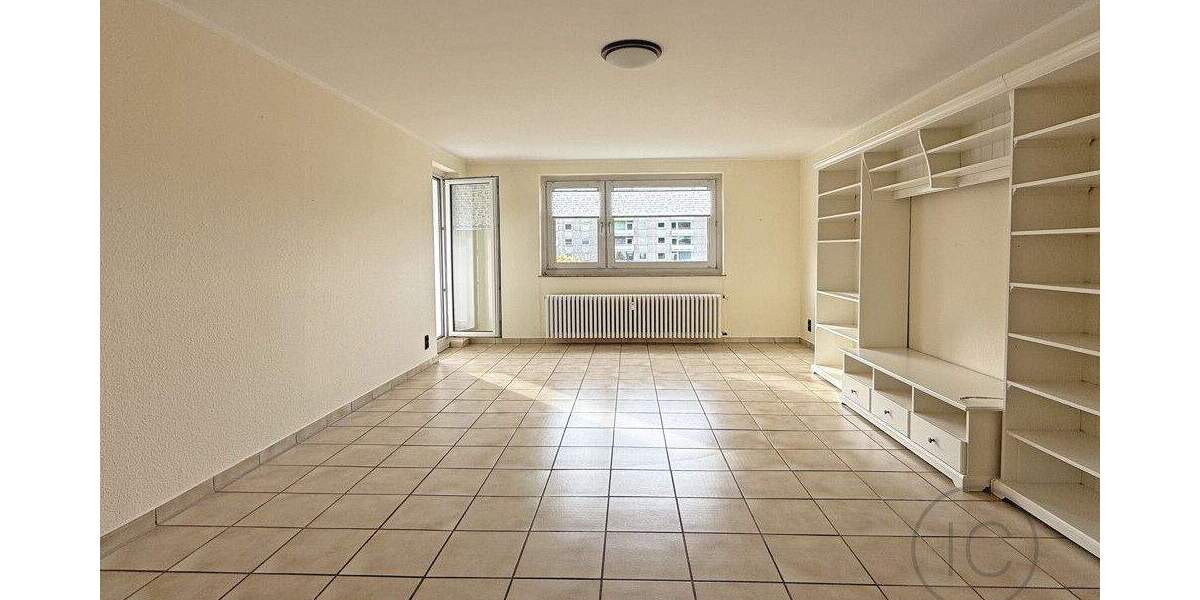 Attraktive 2,5-Zimmer-Wohnung mit zwei Balkonen - sofort bezugsfrei 2 zimmer