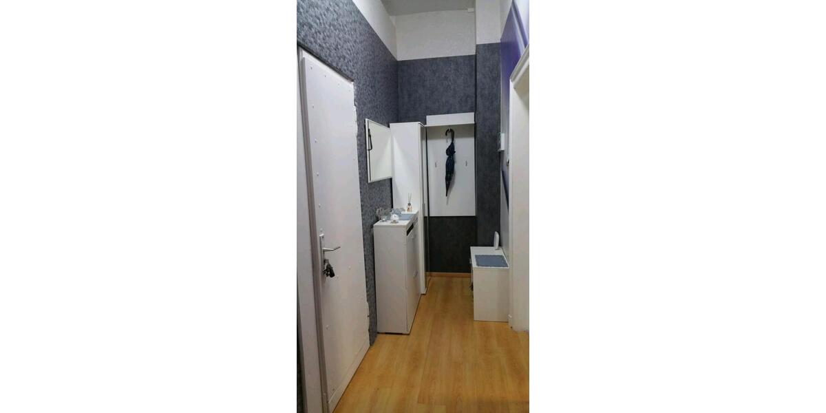 Erdgeschoßwohnung Duisburg Ruhrort - 3 Zimmer, 82 m&sup2;, 1.350&euro; | Angebot:25882609