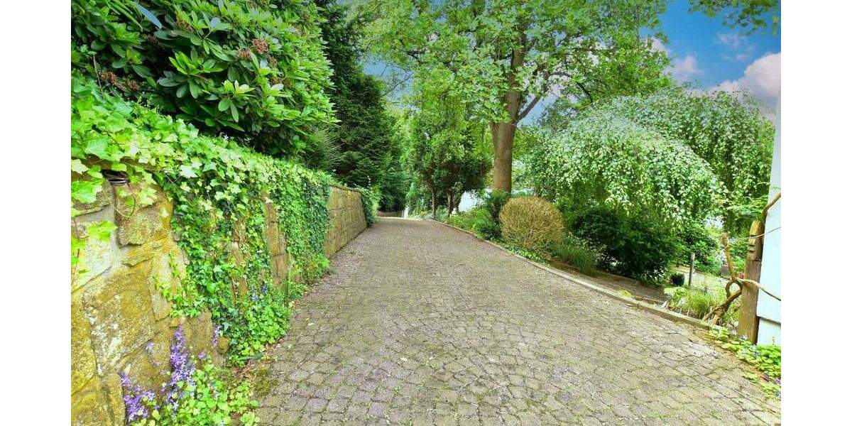 Einfamilienhaus Essen Kupferdreh - 7 Zimmer, 188 m&sup2;, 795.000&euro; | Angebot:24497666