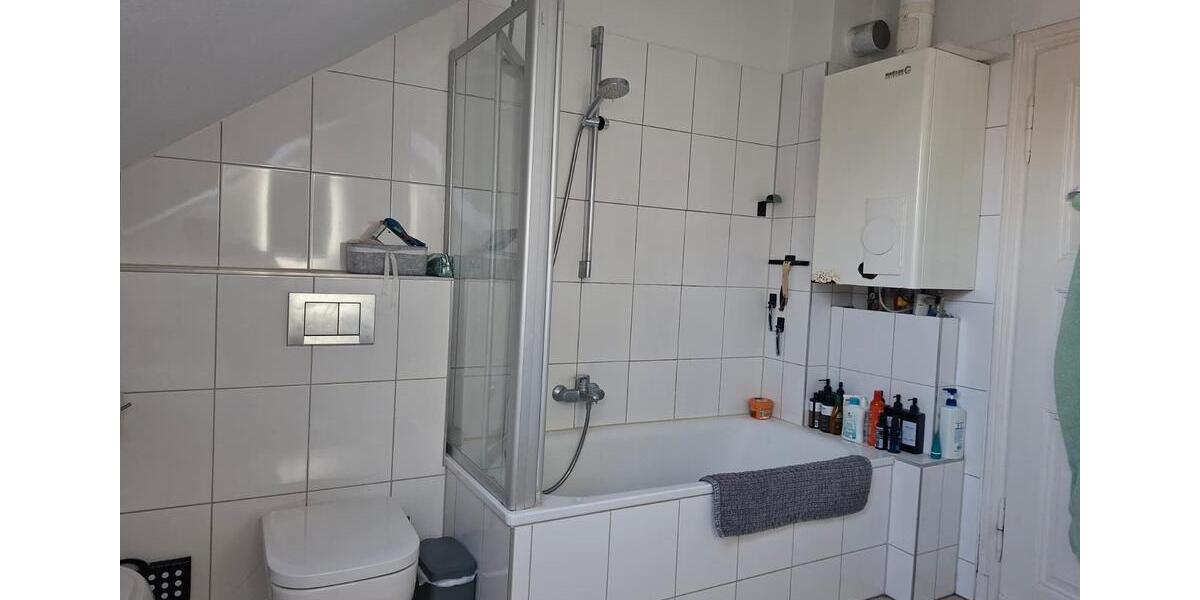 2,5-Zimmer-Dachgeschosswohnung in Mülheim-Speldorf ab 01.03.2026 2.5 zimmer