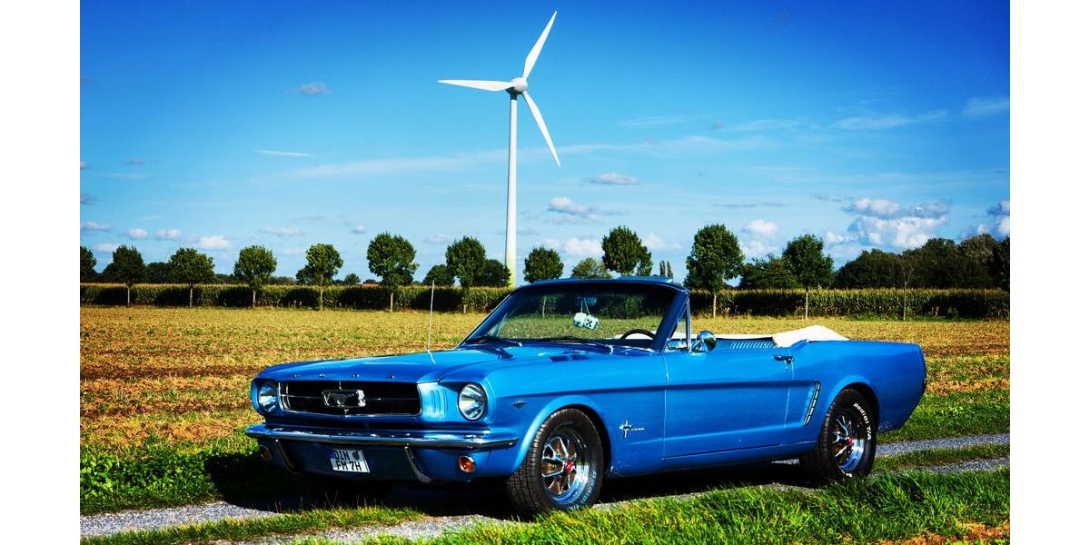 Ford Mustang 90.000 km 39.000 &euro; Dinslaken 46535