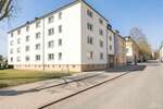 Helle 3,5-Zimmer-Wohnung mit Garage, Kellerraum und Dachboden-Stauraum - Erdgeschoßwohnung Essen Stadtbezirk III | Angebot:27200883