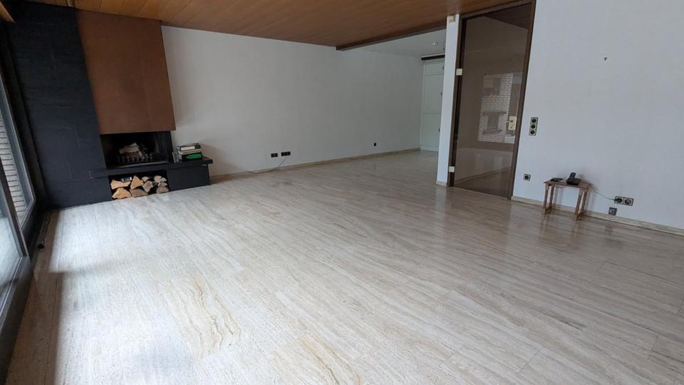 Gehobenes freistehendes EFH Sauna Solar riesen Garten in Drewer 7 zimmer