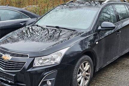 Chevrolet Cruze 324.986 km 2.350 &euro; Essen 45327