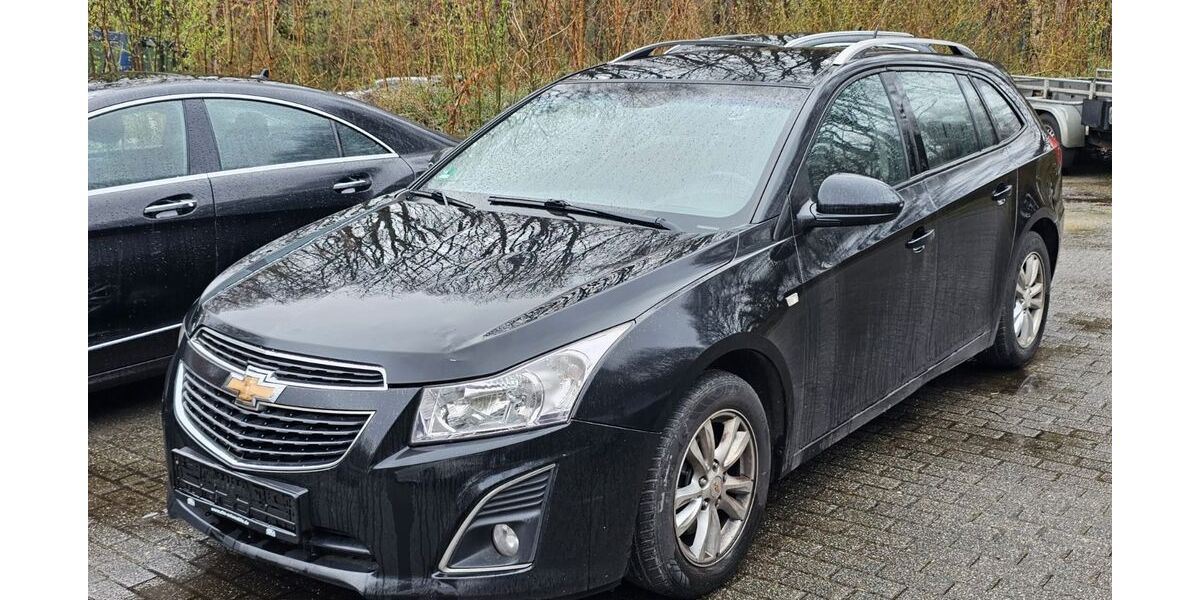 Chevrolet Cruze 324.986 km 2.350 &euro; Essen 45327