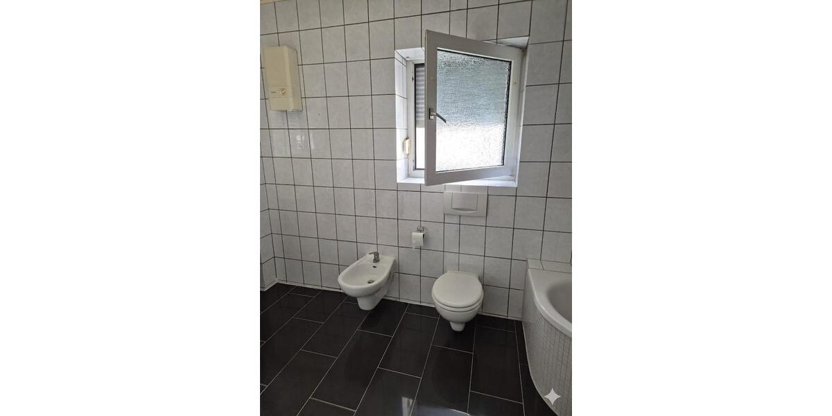 Etagenwohnung Bochum Bochum-Mitte - 3 Zimmer, 85 m&sup2;, 157.000&euro; | Angebot:26897163