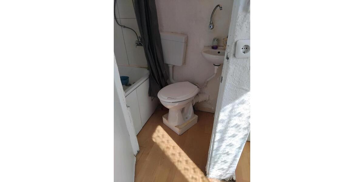 Etagenwohnung Bochum Bochum-Mitte - 1 Zimmer, 15 m&sup2;, 250&euro; | Angebot:26456104