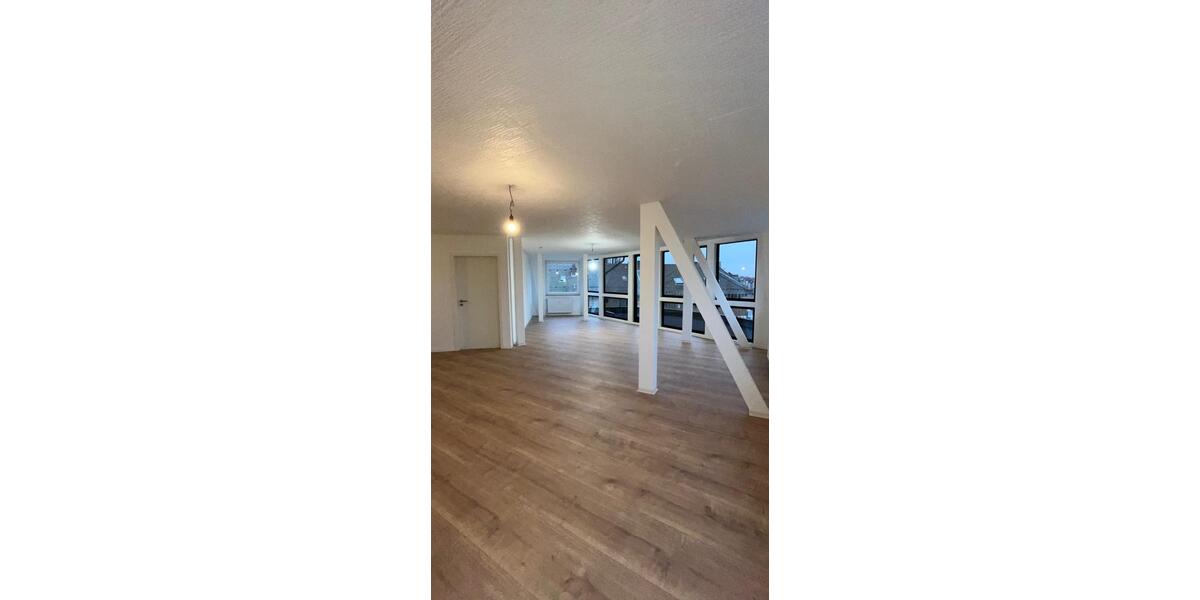 Über den Dächern von Duisburg ! 140qm Top Wohnung ! 5 zimmer