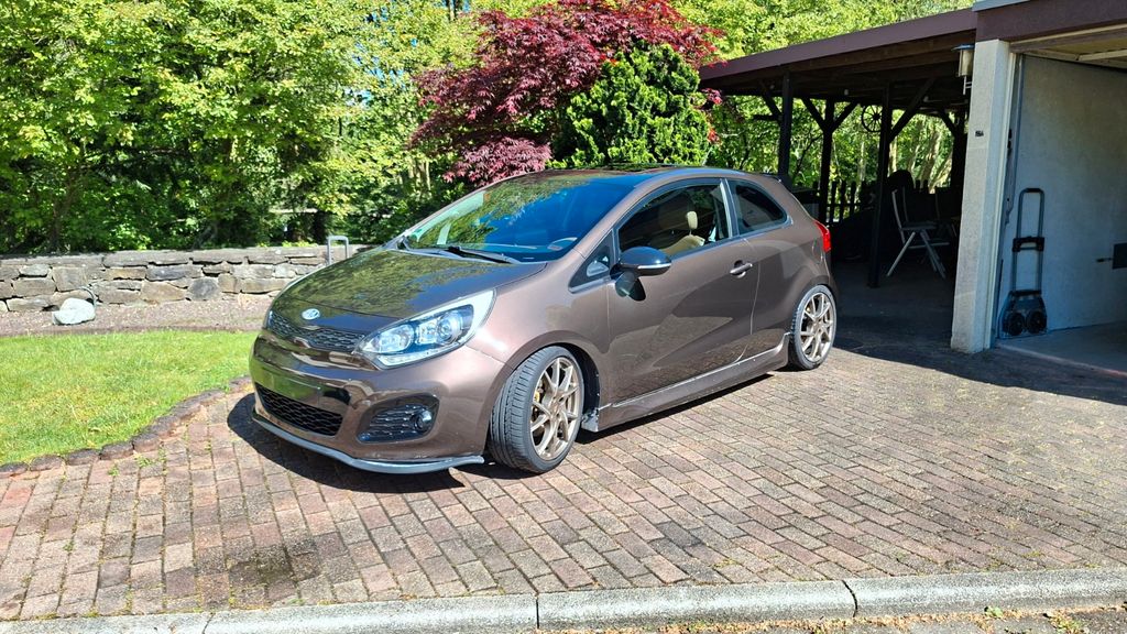 Kia Rio 124.500 km 7.000 &euro; Mülheim an der Ruhr 45472