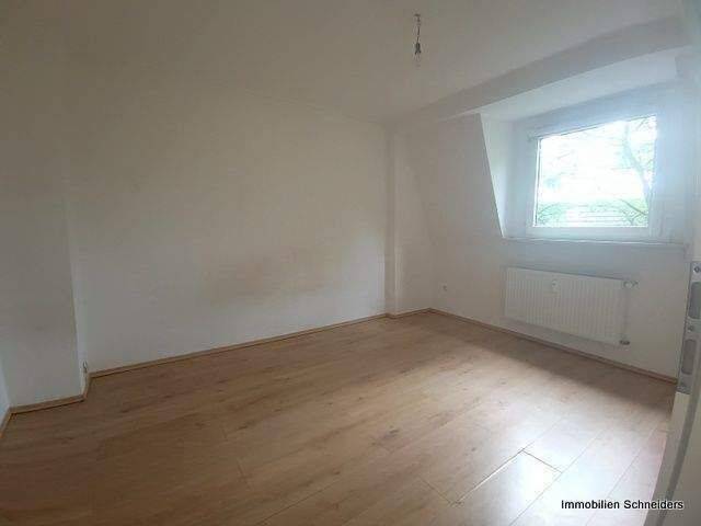 Etagenwohnung Duisburg Obermarxloh - 2 Zimmer, 50 m&sup2;, 400&euro; | Angebot:26875010