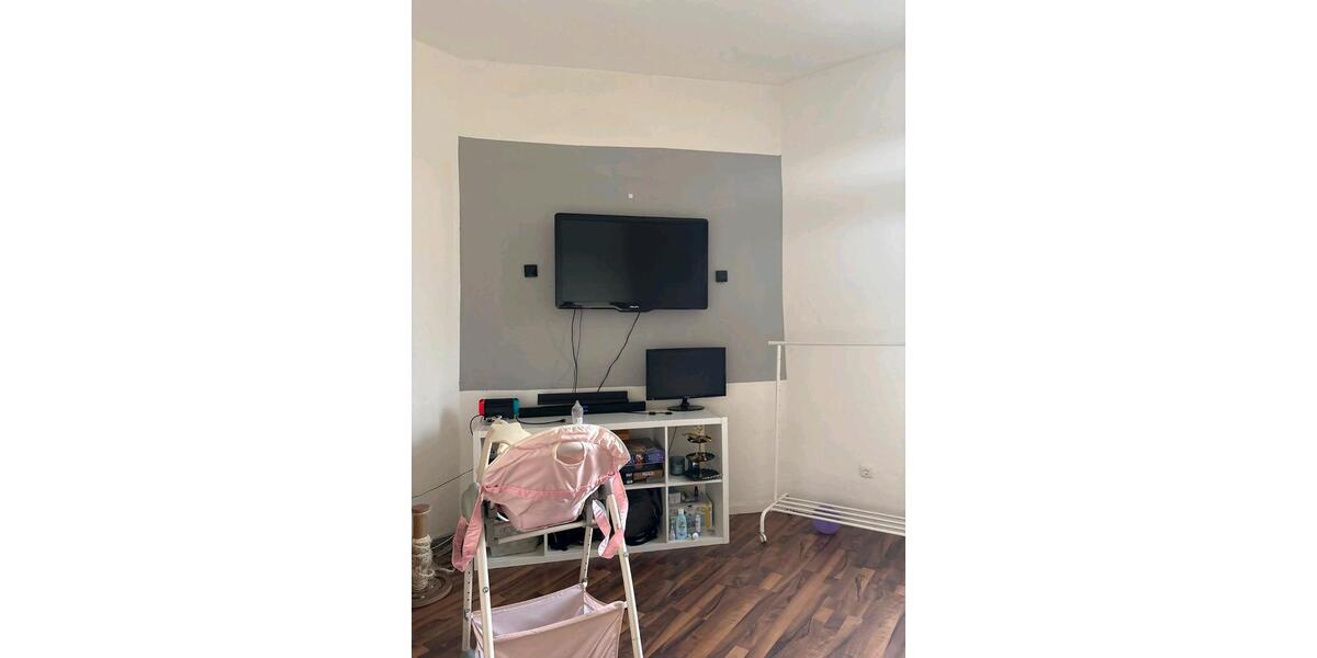 Etagenwohnung Duisburg Mittelmeiderich - 3 Zimmer, 85 m&sup2;, 820&euro; | Angebot:25838651