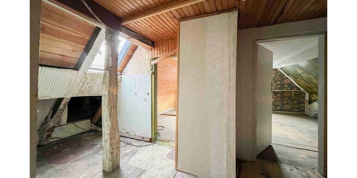 Einfamilienhaus Solingen Gräfrath - 6 Zimmer, 160.000&euro; | Angebot:26876045