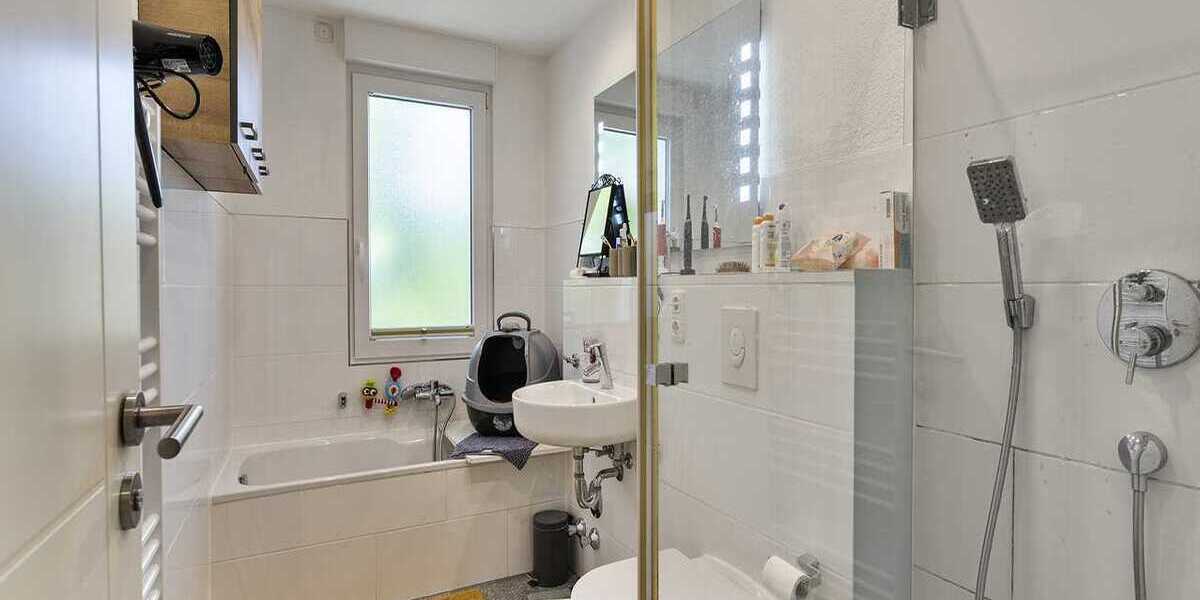 Vermietetes Zwei-Familien-Haus auf großem Grundstück in Ratingen-Hösel 1 zimmer