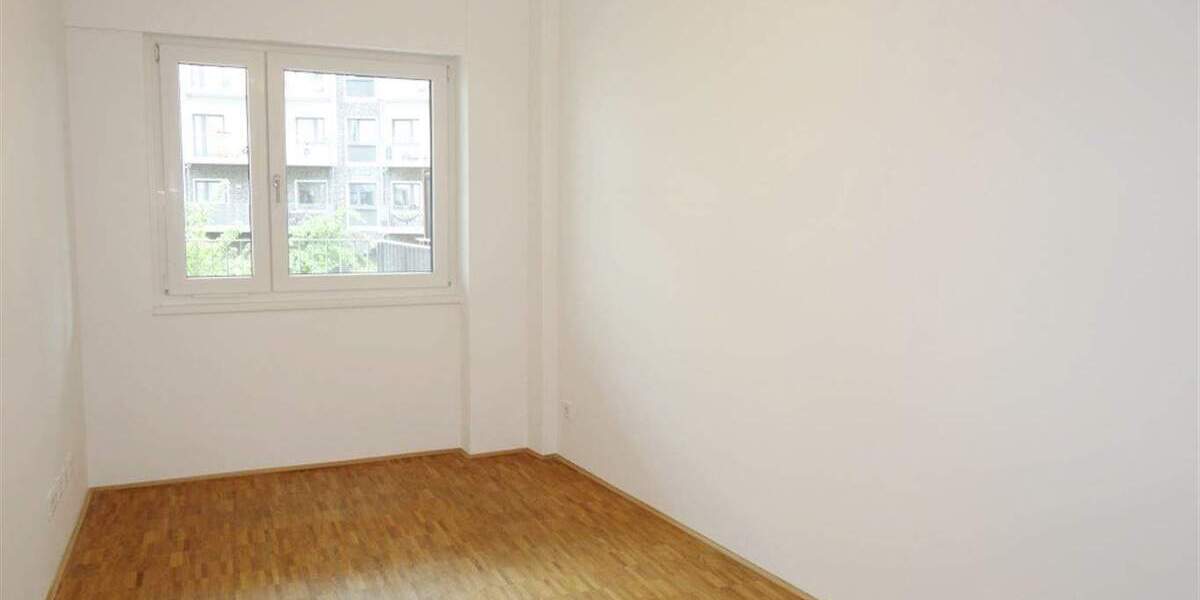 Etagenwohnung Düsseldorf Flingern Nord - 3 Zimmer, 108 m&sup2;, 1.739&euro; | Angebot:25156419