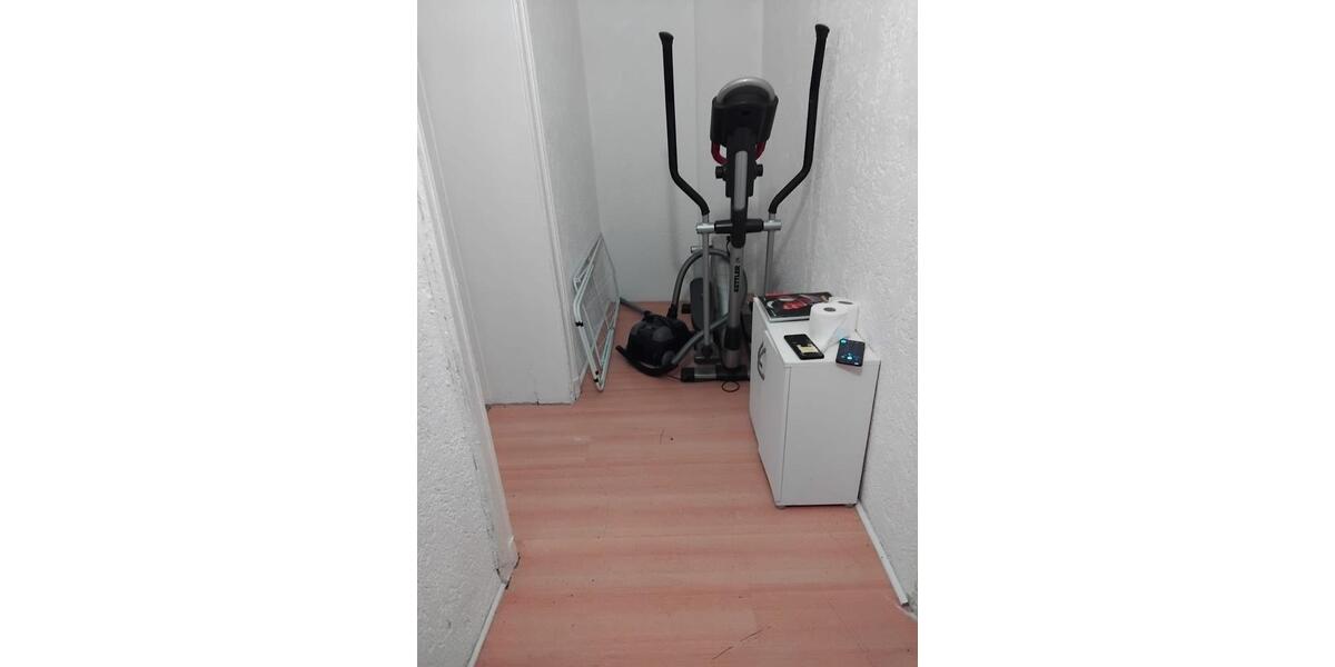 Dachgeschoßwohnung Bochum Bochum-Mitte - 4 Zimmer, 57 m&sup2;, 650&euro; | Angebot:25831729