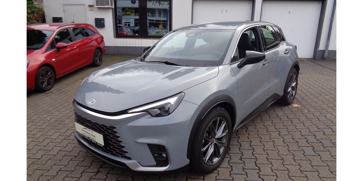 Lexus LBX 6.100 km 35.950 &euro; Mülheim 45481