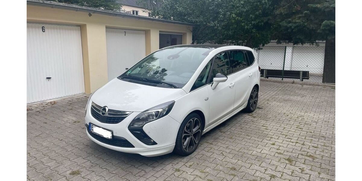 Opel Zafira Tourer 203.000 km 8.300 &euro; essen 45145