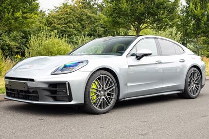 Porsche Panamera 17.990 km 125.890 &euro; Recklinghausen 45665