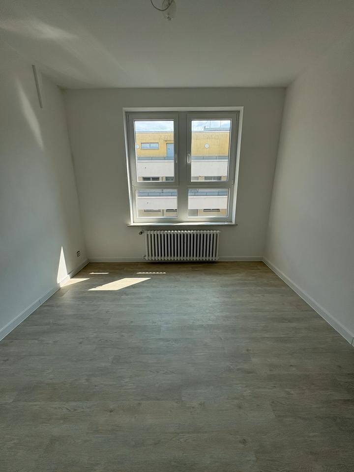 Mehrfamilienhaus mit Ladenlokal zimmer