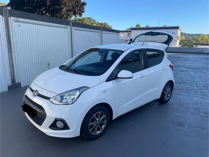 i10