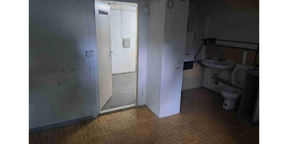 Erdgeschoßwohnung Essen Stadtbezirk VII - 3.5 Zimmer, 120.000&euro; | Angebot:21987300