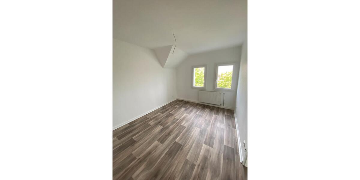 Dachgeschoßwohnung Hattingen Blankenstein - 4 Zimmer, 60 m&sup2;, 550&euro; | Angebot:26420599