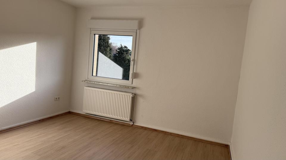 Erstbezug: 2,5-Zimmer-Wohnung (ca. 59 m²) mit neuem Tageslichtbad & 3-fach Verglasung 2.5 zimmer