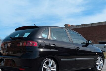 Seat Ibiza 211.000 km 2.850 &euro; Oer-Erkenschwick 45739