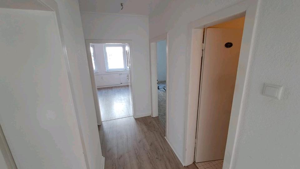 Erdgeschoßwohnung Essen Stadtbezirk III - 3 Zimmer, 75 m&sup2;, 150.000&euro; | Angebot:27457205